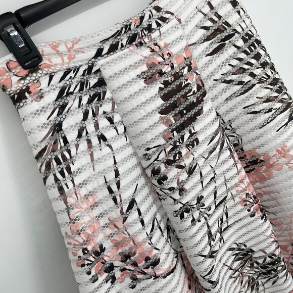 Le Chateau VINTAGE Skirt Womens Sz 6 White Pink Floral A-Line Lined Perforated - Picture 2 of 10